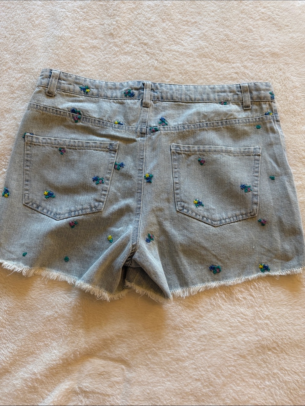 Pink Lily Light Wash Denim Shorts with Tiny Floral Embroidery - Picture 2 of 3